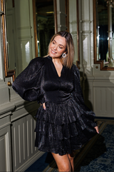 Eline - Black Shiny Rebel